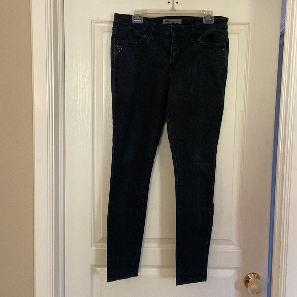 Levi’s black jeans
